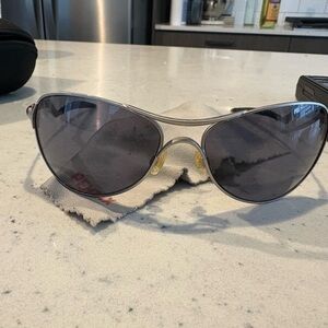 Oakley Aviator Sunglasses - Silver Frame, Dark Gray Lenses